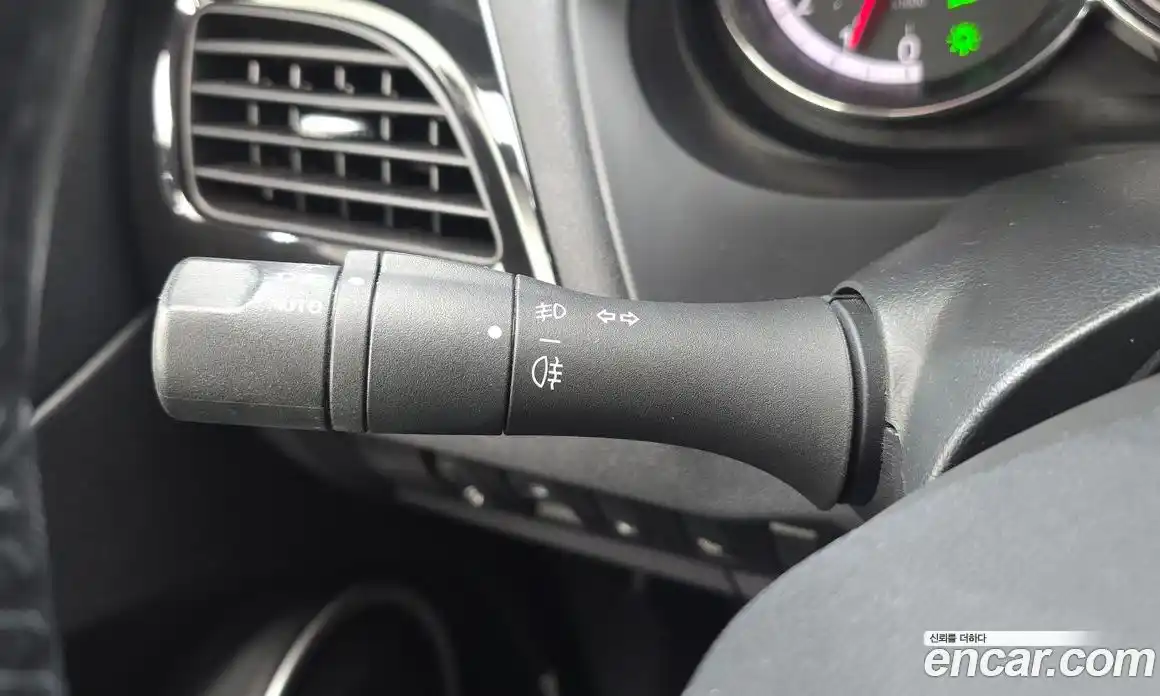 Renault SM3 2016 1.6 Автомат в Москве № 208685, фото 16