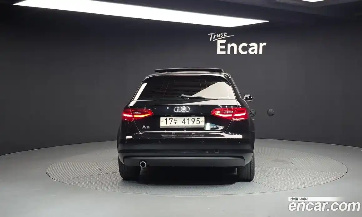 Audi A3 2015 1.6 Автомат в Москве № 212597, фото 20