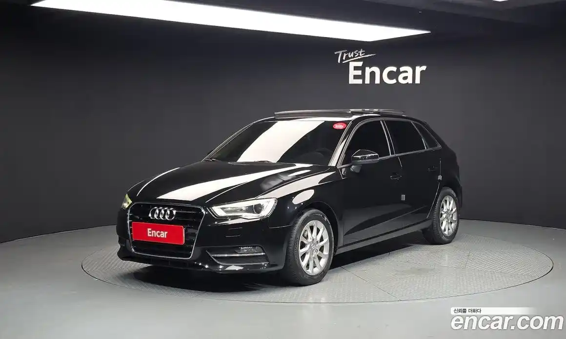 Audi A3 2015 1.6 Автомат в Москве № 212597, фото 9