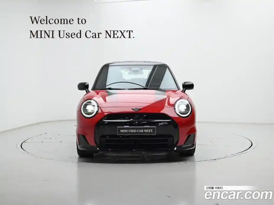 Mini Cooper 2025 0.1 Автомат в Москве № 213915, фото 3