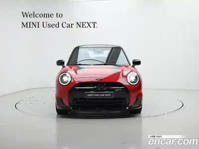 Mini Cooper 2025 0.1 Автомат в Москве № 213915, миниатюра 3