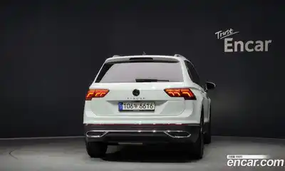 Volkswagen Tiguan 2024 2.0 Автомат в Москве № 214874, миниатюра 4