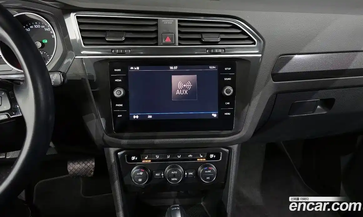 Volkswagen Tiguan 2018 2.0 Автомат в Москве № 214985, фото 16