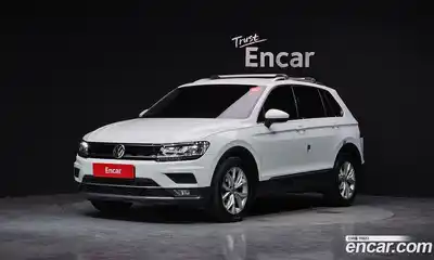 Volkswagen Tiguan 2018 2.0 Автомат в Москве № 214985, миниатюра 8