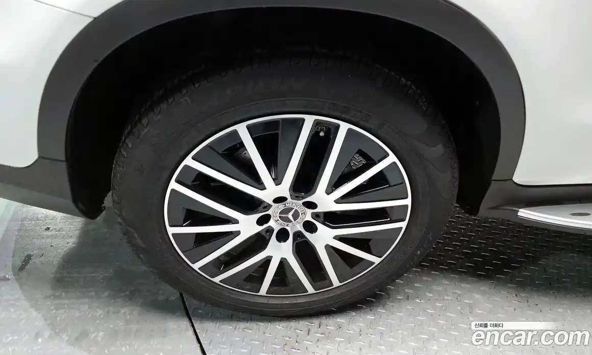 Mercedes-Benz GLC-Class 2022 1.9 Автомат в Москве № 219160, фото 3