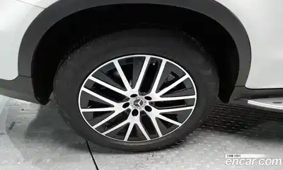 Mercedes-Benz GLC-Class 2022 1.9 Автомат в Москве № 219160, миниатюра 3