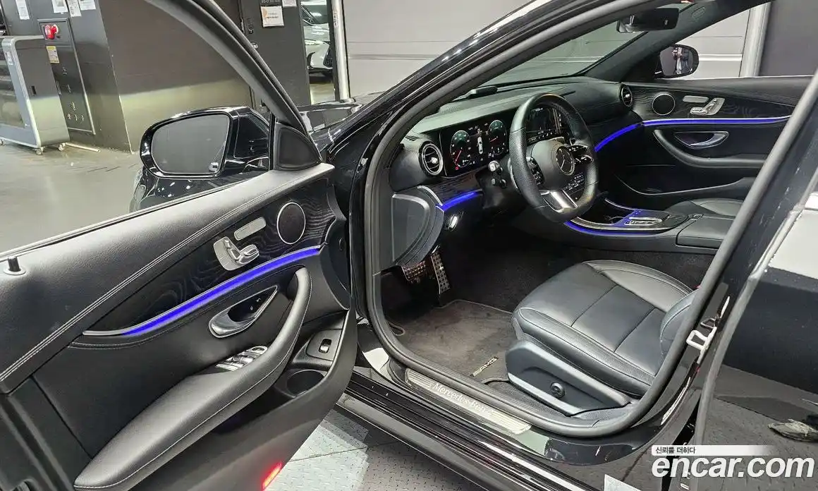 Mercedes-Benz E-Class 2021 1.9 Автомат в Москве № 224454, фото 16