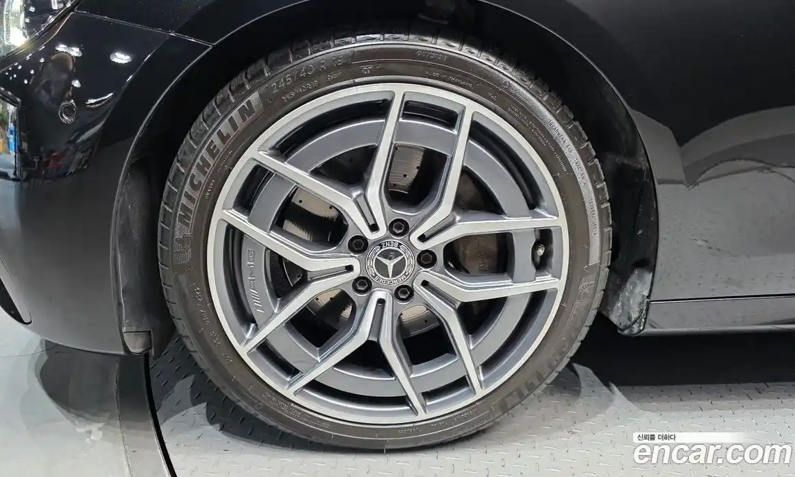 Mercedes-Benz E-Class 2021 1.9 Автомат в Москве № 224454, фото 20