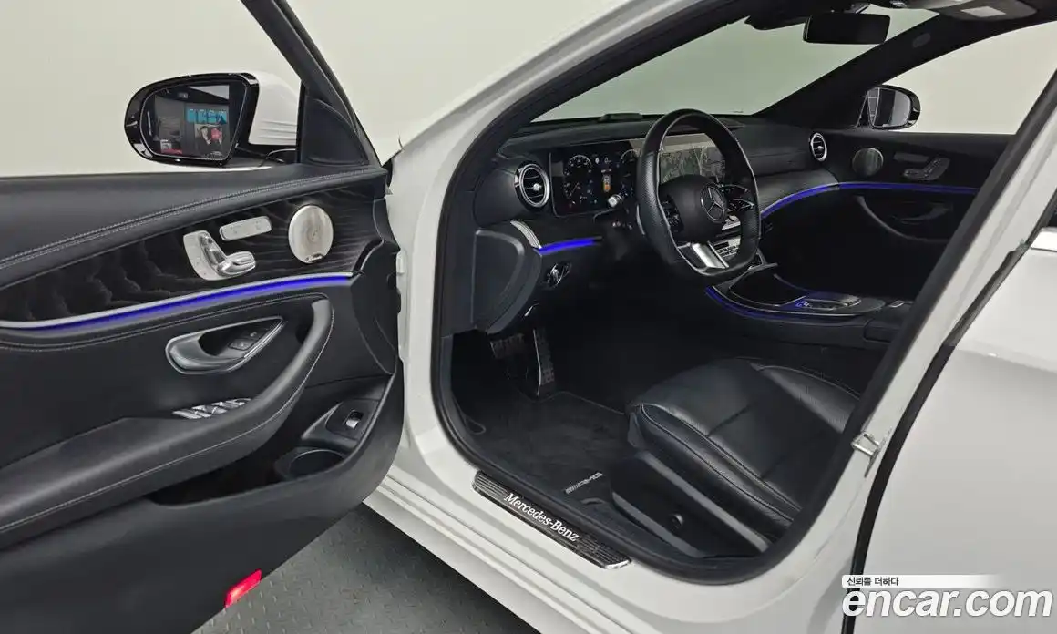 Mercedes-Benz E-Class 2022 1.9 Автомат в Москве № 224833, фото 10