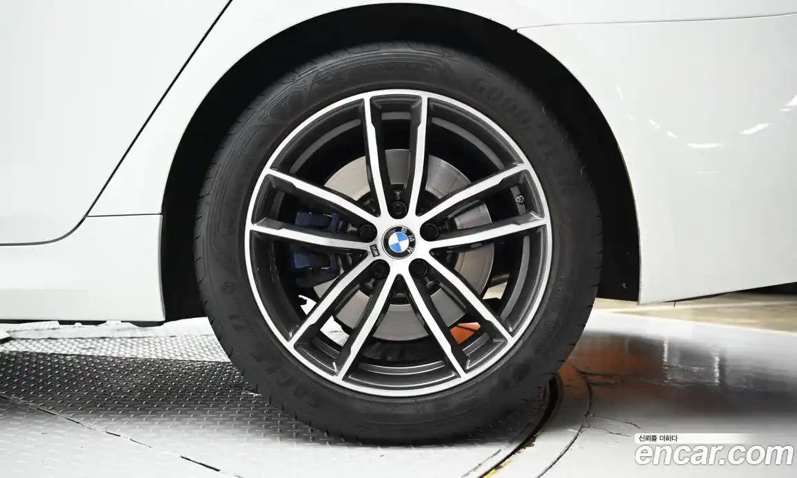 BMW 5-Series 2022 2.0 Автомат в Москве № 228214, фото 5