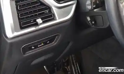 BMW X7 2024 3.0 Автомат в Москве № 228526, миниатюра 2