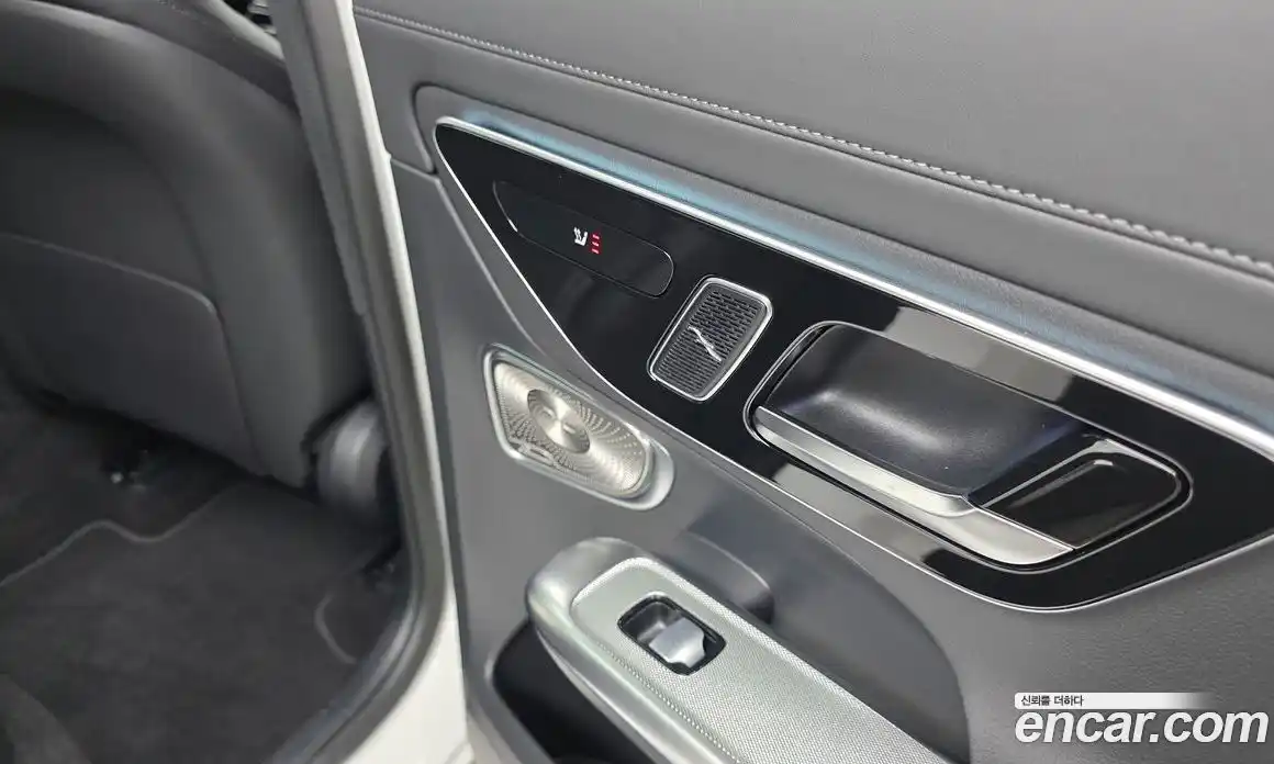 Mercedes-Benz GLC-Class 2025 2.0 Автомат в Москве № 229391, фото 18