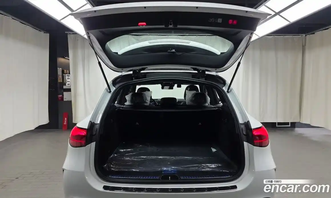 Mercedes-Benz GLC-Class 2025 2.0 Автомат в Москве № 229391, фото 20