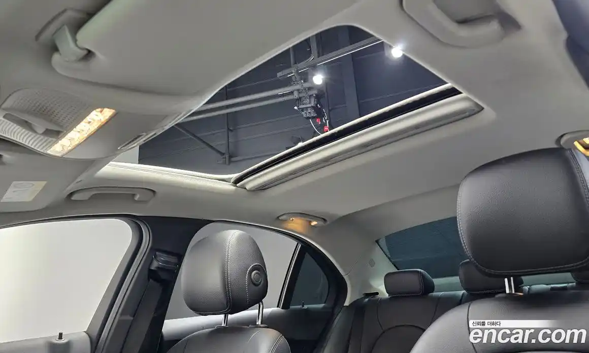 Mercedes-Benz C-Class 2021 1.9 Автомат в Москве № 229636, фото 19