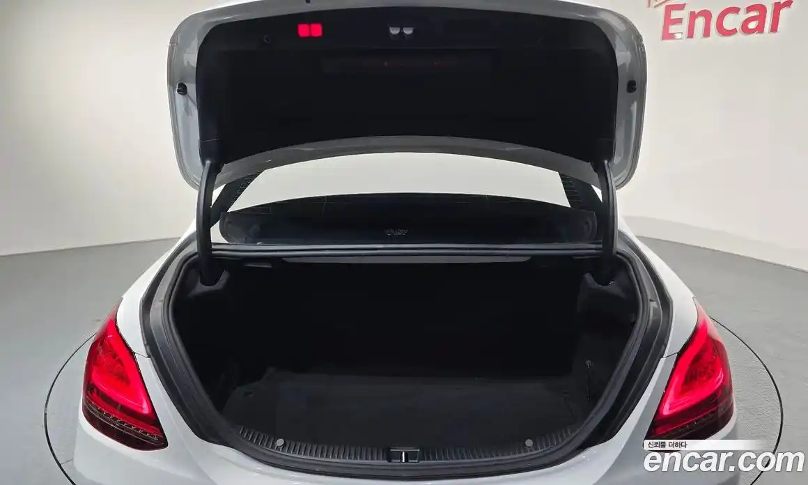 Mercedes-Benz C-Class 2021 1.9 Автомат в Москве № 229636, фото 8