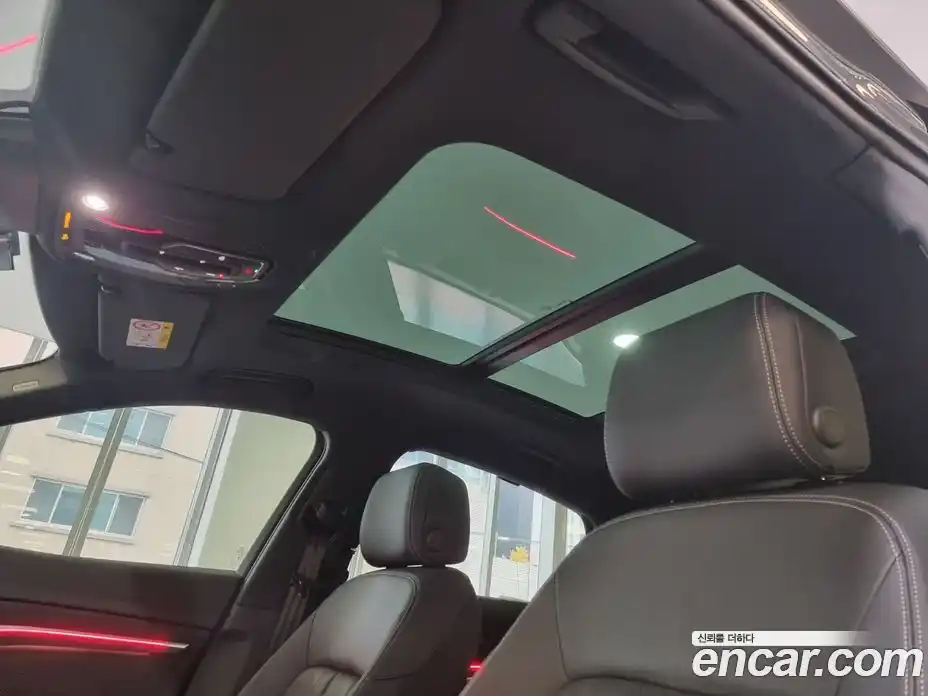 Audi Q8 e-tron 2024 0.3 Автомат в Москве № 230311, фото 20