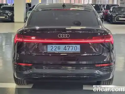 Audi Q8 e-tron 2024 0.3 Автомат в Москве № 230311, миниатюра 3