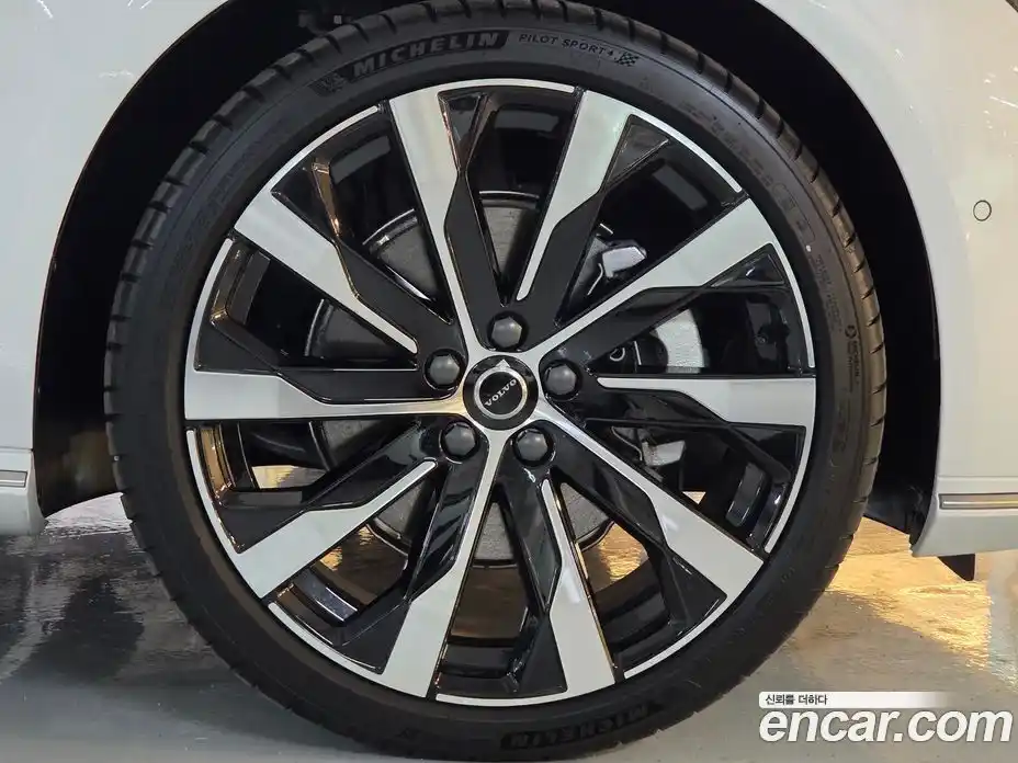 Volvo S90 2026 2.0 Автомат в Москве № 230719, фото 5