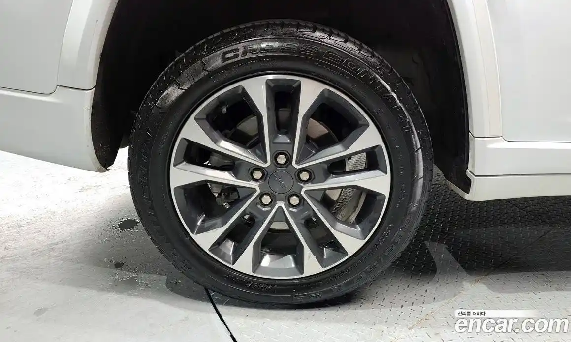 Jeep Cherokee 2021 3.6 Автомат в Москве № 232512, фото 8