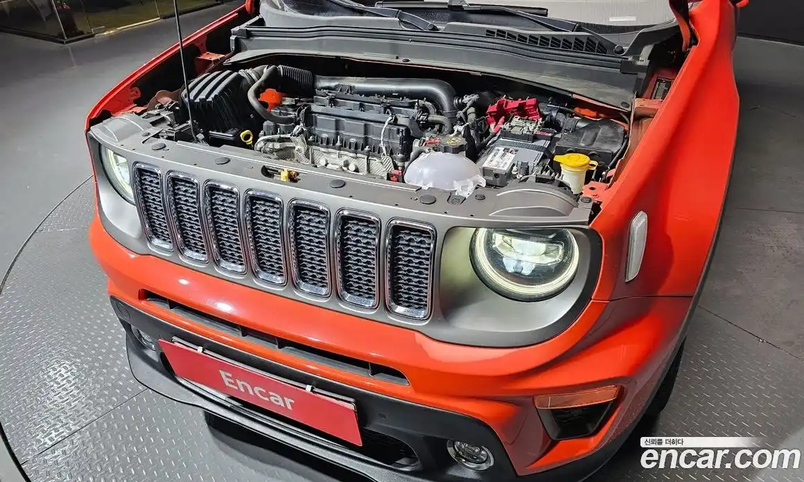 Jeep Renegade 2021 2.4 Автомат в Москве № 232633, фото 12