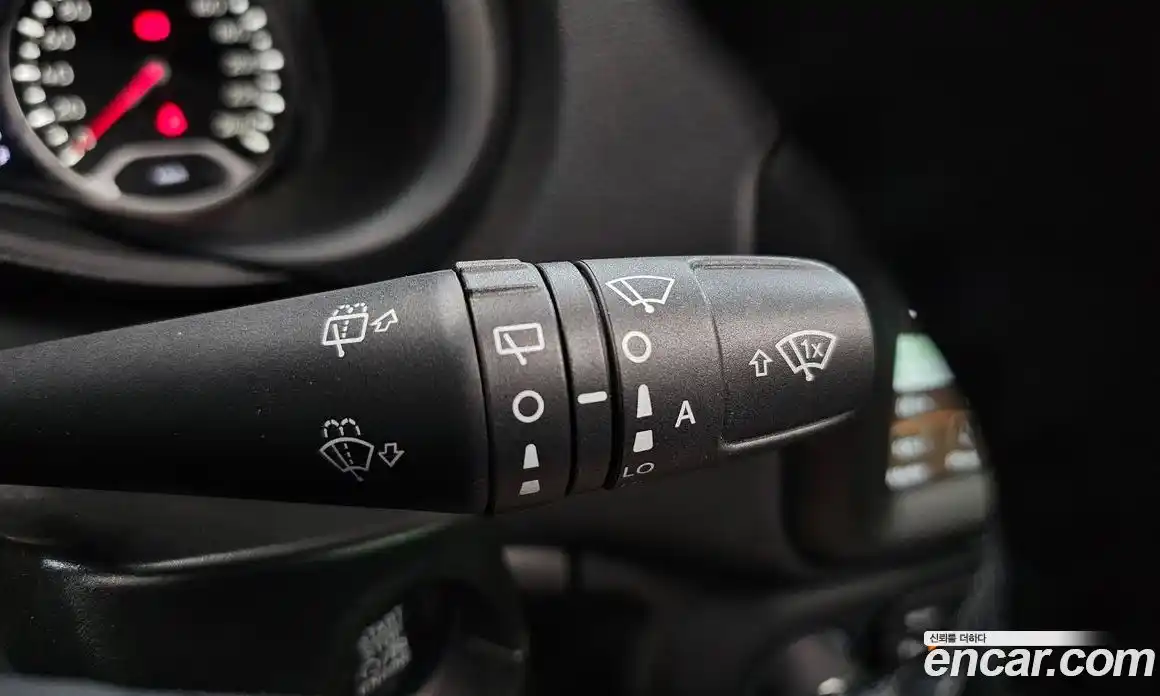 Jeep Renegade 2021 2.4 Автомат в Москве № 232633, фото 17