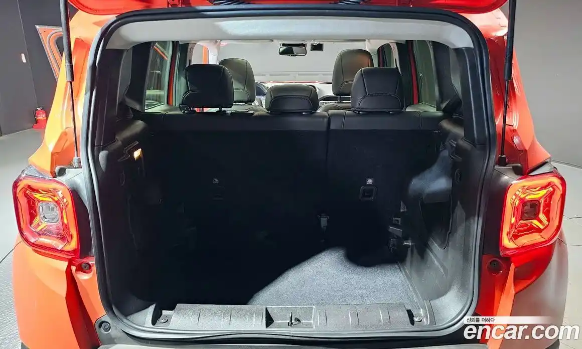 Jeep Renegade 2021 2.4 Автомат в Москве № 232633, фото 9