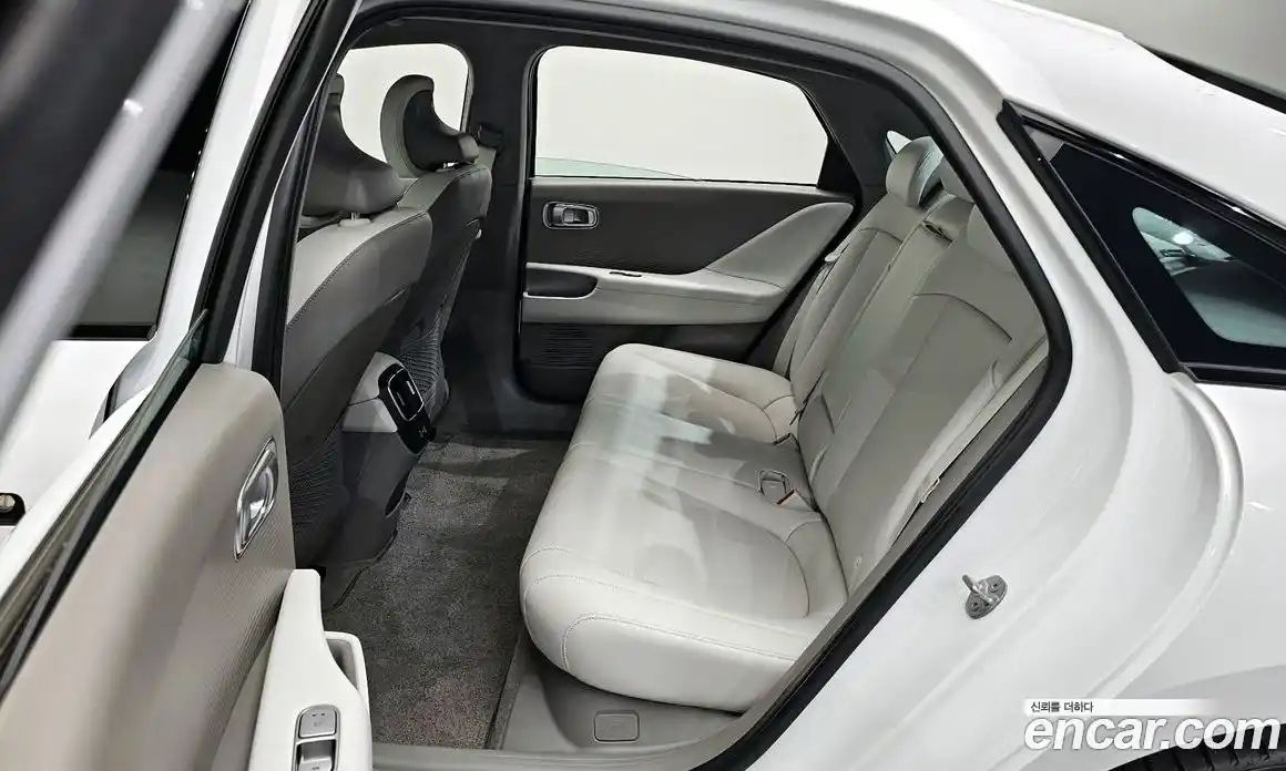 Hyundai Ioniq 6 2024 0.1 Автомат в Москве № 243288, фото 17