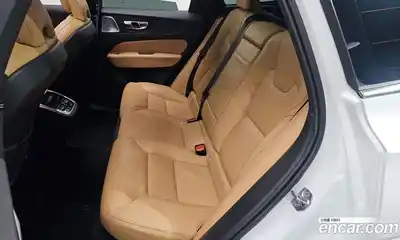 Volvo XC60 2021 2.0 Автомат в Москве № 251100, миниатюра 12