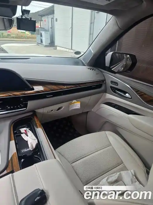 Cadillac Escalade 2023 6.2 Автомат в Москве № 256383, фото 14