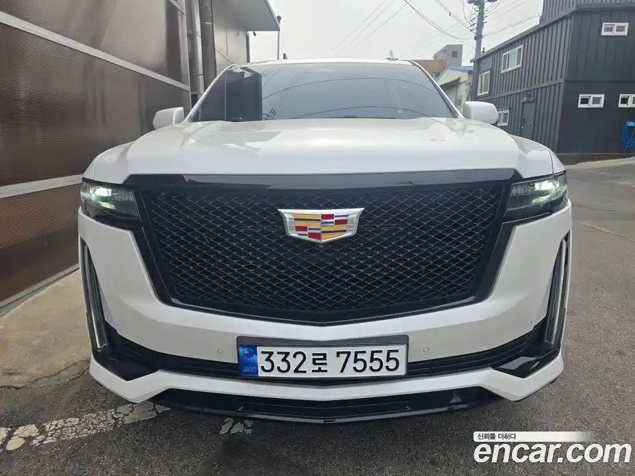 Cadillac Escalade 2023 6.2 Автомат в Москве № 256383, фото 4