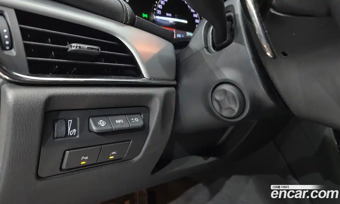 Cadillac ATS 2018 2.0 Автомат в Москве № 256461, фото 18