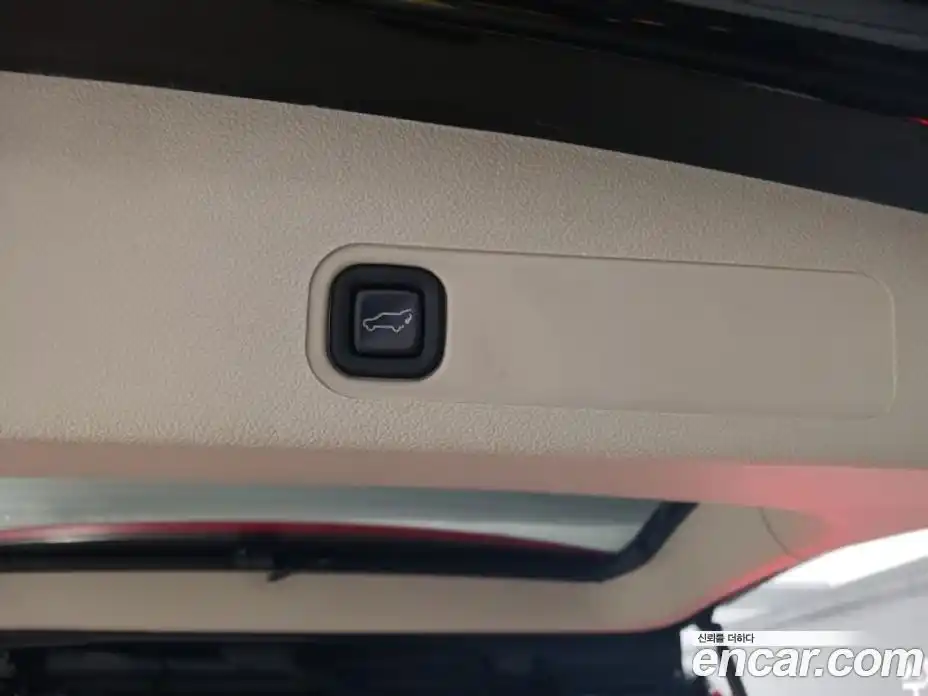 Cadillac Escalade 2011 6.2 Автомат в Москве № 256557, фото 18