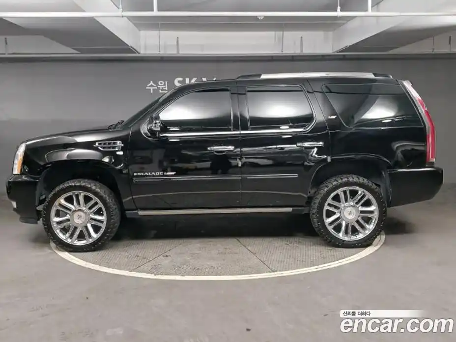 Cadillac Escalade 2011 6.2 Автомат в Москве № 256557, фото 3