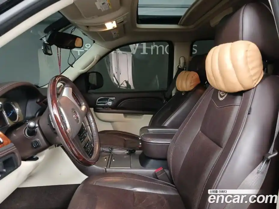 Cadillac Escalade 2011 6.2 Автомат в Москве № 256557, фото 7