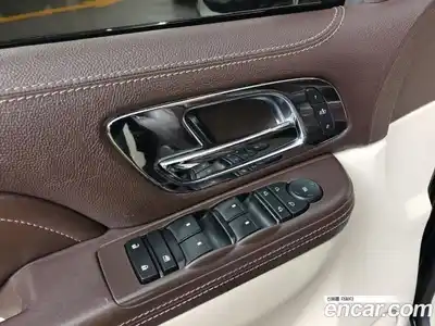 Cadillac Escalade 2011 6.2 Автомат в Москве № 256557, миниатюра 9