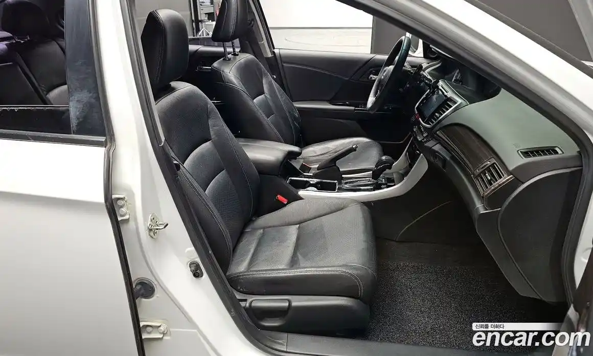 Honda Accord 2017 2.4 Автомат в Москве № 258866, фото 18