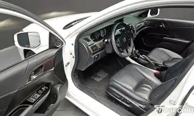 Honda Accord 2017 2.4 Автомат в Москве № 258866, миниатюра 2