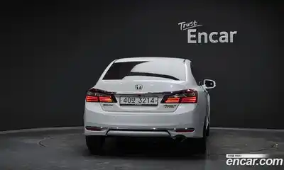 Honda Accord 2017 2.4 Автомат в Москве № 258866, миниатюра 8