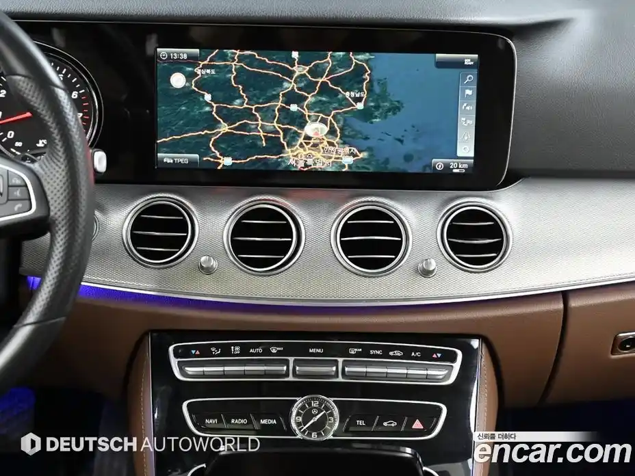 Mercedes-Benz E-Class 2018 2.0 Автомат в Москве № 264253, фото 14