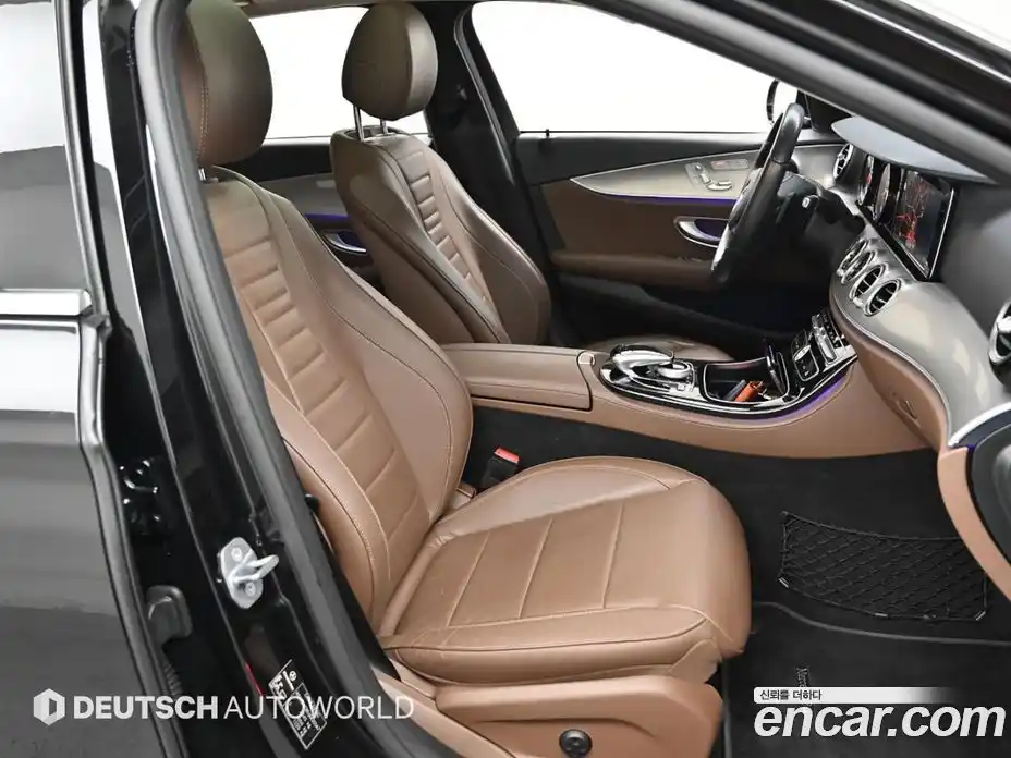 Mercedes-Benz E-Class 2018 2.0 Автомат в Москве № 264253, фото 10