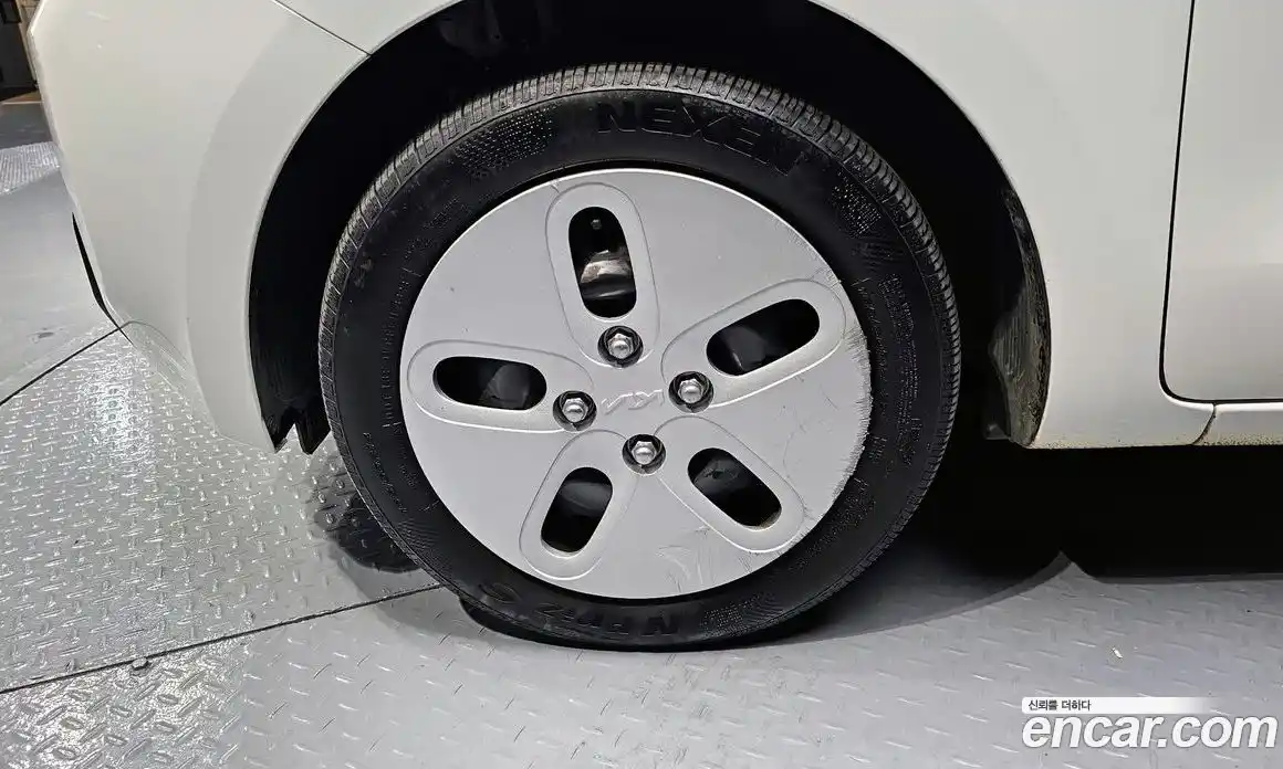 Kia Ray 2023 1.0 Автомат в Москве № 265571, фото 6