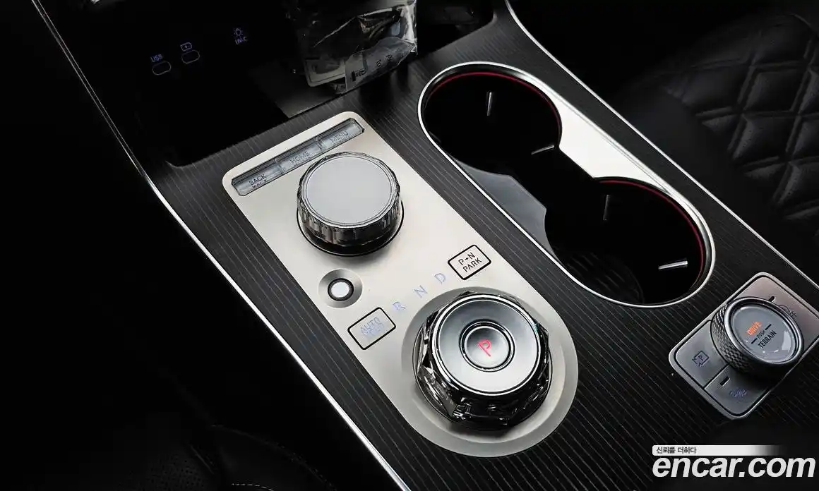 Genesis GV80 2024 2.5 Автомат в Москве № 27001, фото 20