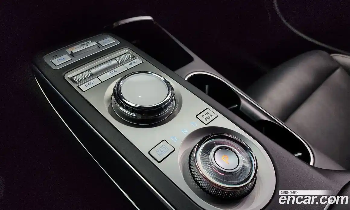 Genesis GV70 2021 2.5 Автомат в Москве № 27332, фото 13