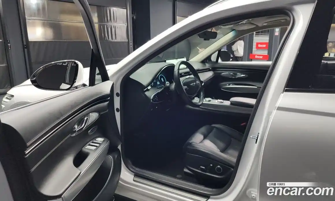 Genesis GV70 2021 2.5 Автомат в Москве № 27332, фото 3