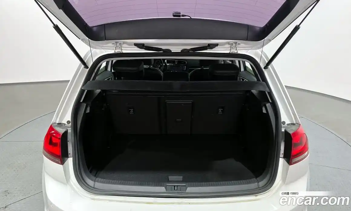 Volkswagen Golf 2015 2.0 Автомат в Москве № 277070, фото 14