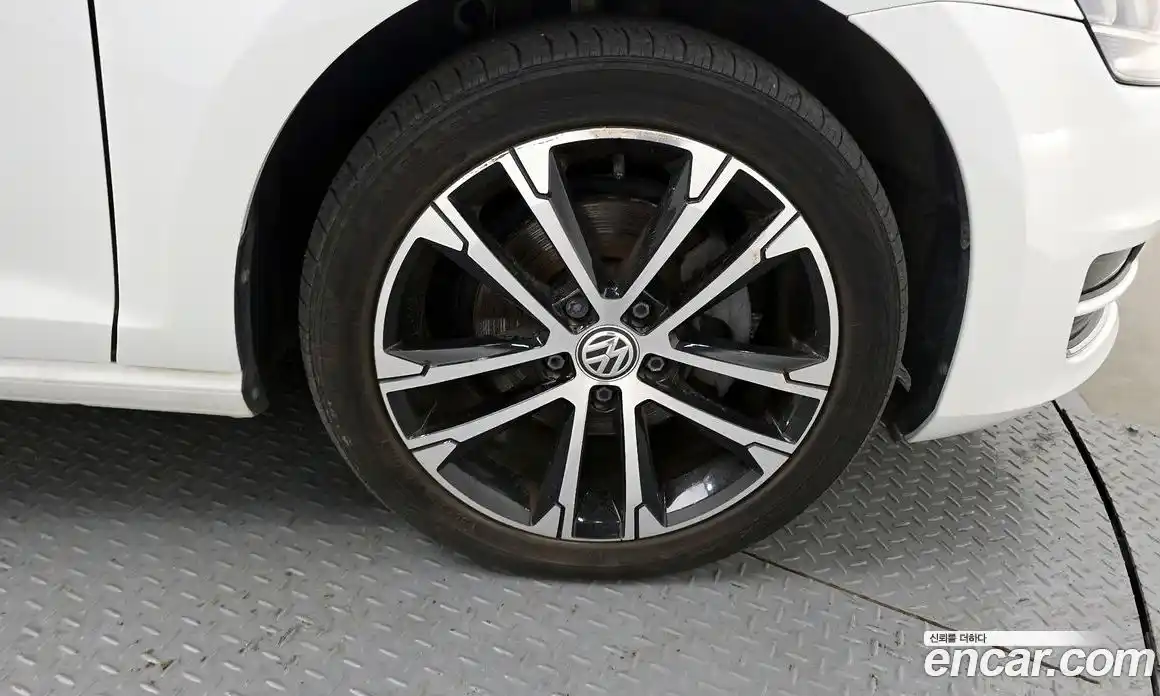 Volkswagen Golf 2015 2.0 Автомат в Москве № 277070, фото 6