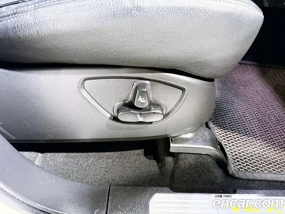 SsangYong Rexton 2014 2.0 Автомат в Москве № 28661, фото 17