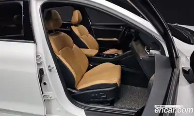 Kia K5 2023 2.0 Автомат в Москве № 287866, миниатюра 2