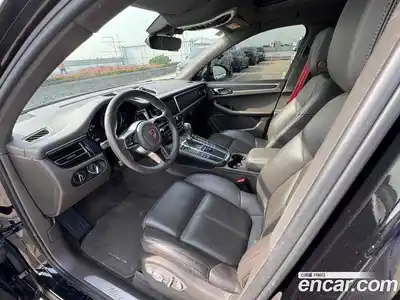 Porsche Macan 2019 2.0 Автомат в Москве № 294113, миниатюра 3