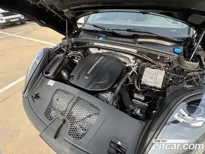 Porsche Macan 2019 2.0 Автомат в Москве № 294113, миниатюра 5